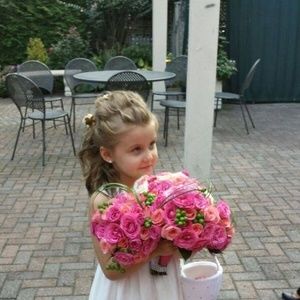 Meet your Posher, Ula